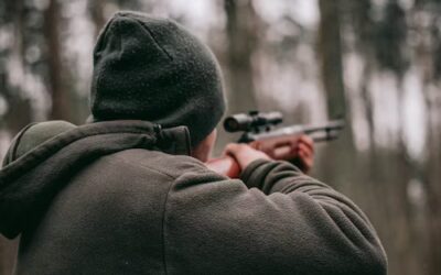 What to Look for in Hunting and Fishing Apparel to Stay Warm This Winter